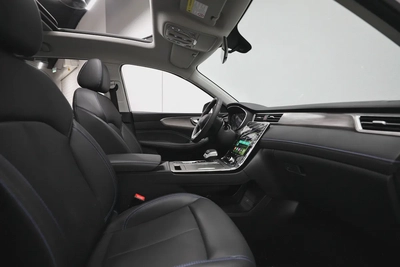 Roewe RX5-6