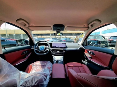 BMW 318i Warranty & Service 2025 GCC - AED 155,000-15