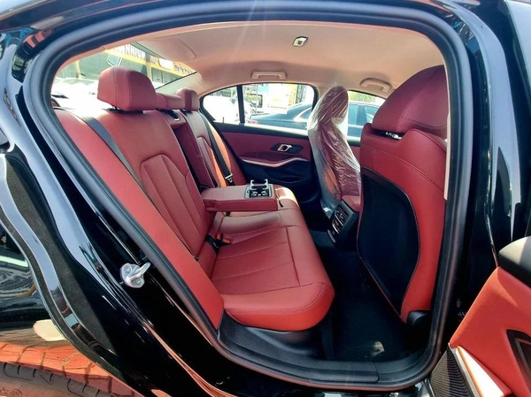 BMW 318i Warranty & Service 2025 GCC - AED 155,000