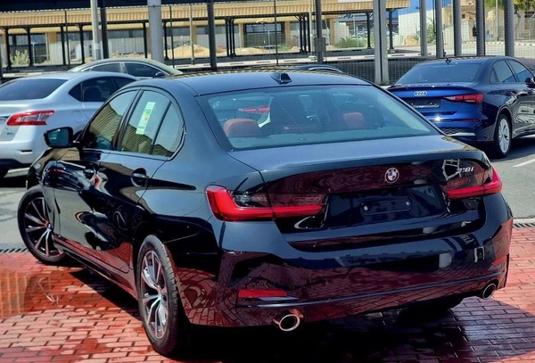 BMW 318i Warranty & Service 2025 GCC - AED 155,000
