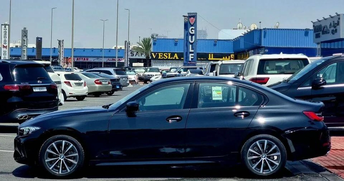 BMW 318i Warranty & Service 2025 GCC - AED 155,000-3-3