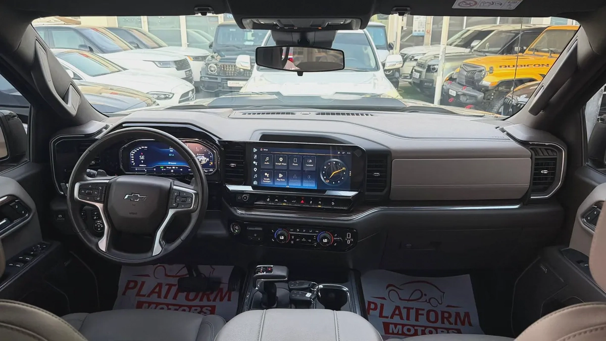 Chevrolet Silverado 1500 LT Trail Boss Z71 2023  | GCC Specs | Original paint with warranty