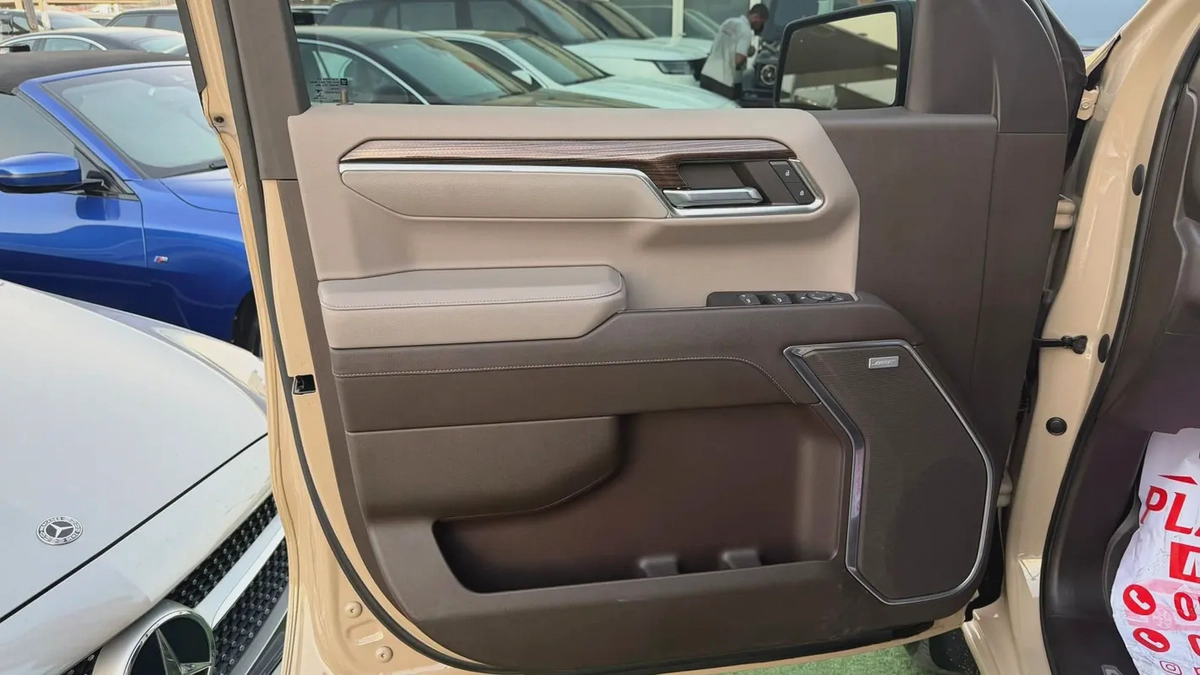 Chevrolet Silverado 1500 LT Trail Boss Z71 2023  | GCC Specs | Original paint with warranty