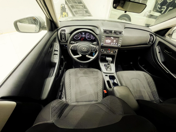 Massive Price Drop!!! // AED 700 // 20%DP // 2023 Hyundai Creta GL 1.5