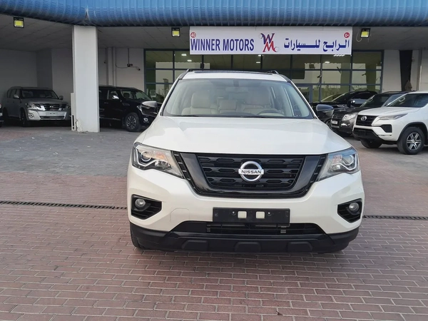 Nissan Pathfinder SV Midnight Black Edition2019 - GCC Specs - Well Maintained