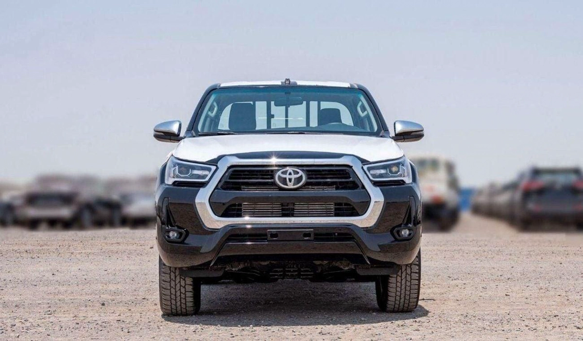 Toyota Hilux SGLX TOYOTA HILUX  2.4 diesel Automatic full options-9-0