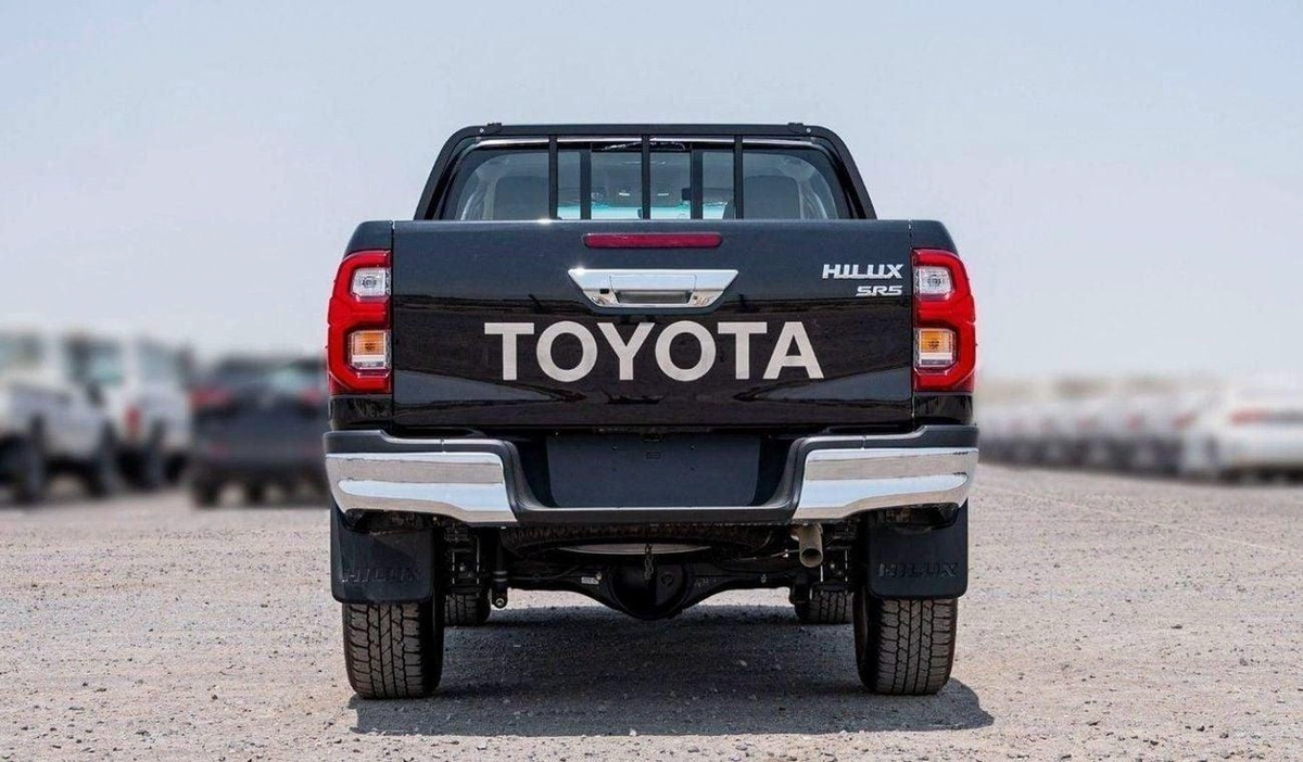 Toyota Hilux SGLX TOYOTA HILUX  2.4 diesel Automatic full options-6-0