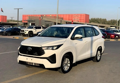 Toyota Innova SE+-0