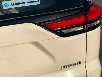 Toyota Innova SE+-6