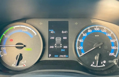 Toyota Innova SE+-7