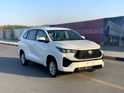 Toyota Innova SE+-11