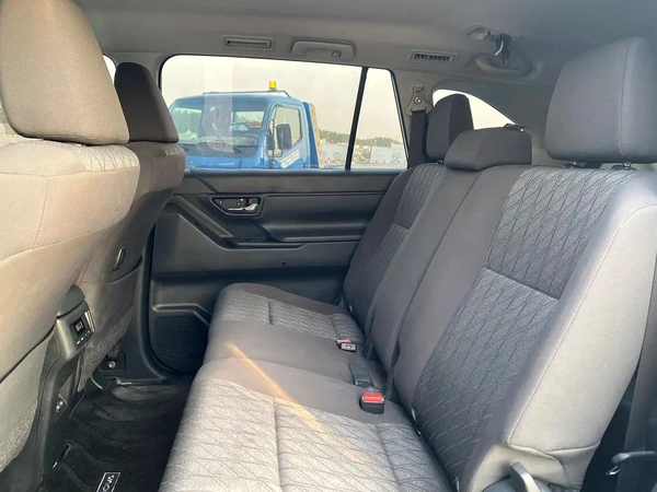 Toyota Innova SE+