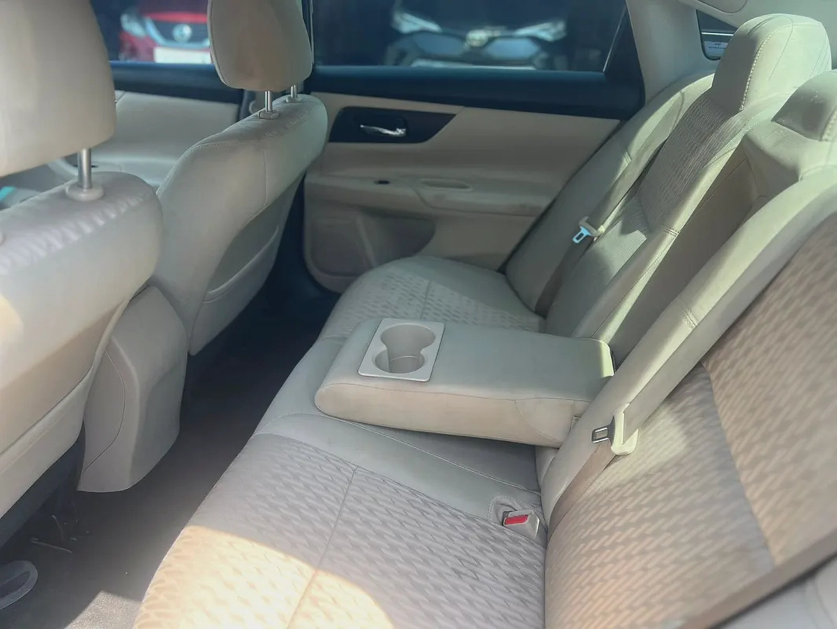 Nissan Altima S 2017 | Well Maintained | American Specs-8-8