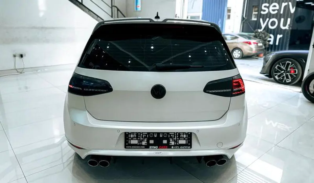2016 Volkswagen Golf R-Line 2.0T V4 // EMI starting from 2,950 AED-1-1