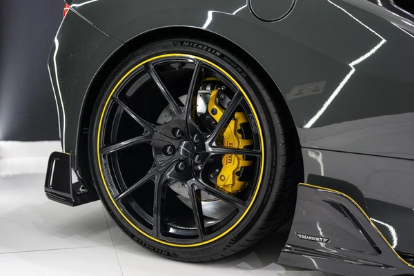 Ferrari F8 Spider Mansory