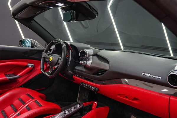 Ferrari F8 Spider Mansory