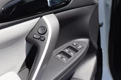 2026 Mitsubishi Eclipse Cross – White SUV with Black Interior-10