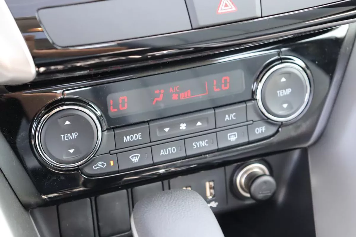 2026 Mitsubishi Eclipse Cross – White SUV with Black Interior-5-5