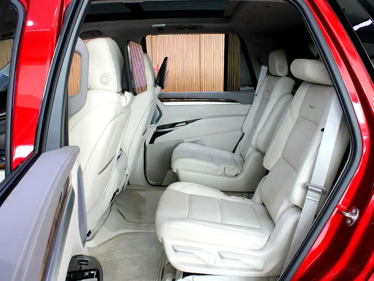 Cadillac Escalade 2026 for 450,000.00 AED-19-19