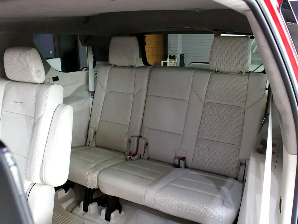 Cadillac Escalade 2026 for 450,000.00 AED-16-16