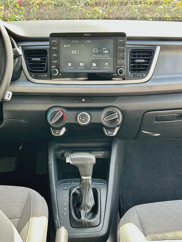 GCC Specs Kia Rio EX, 2021