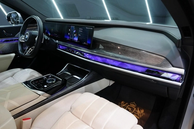 BMW 740i M Sport 2023-6