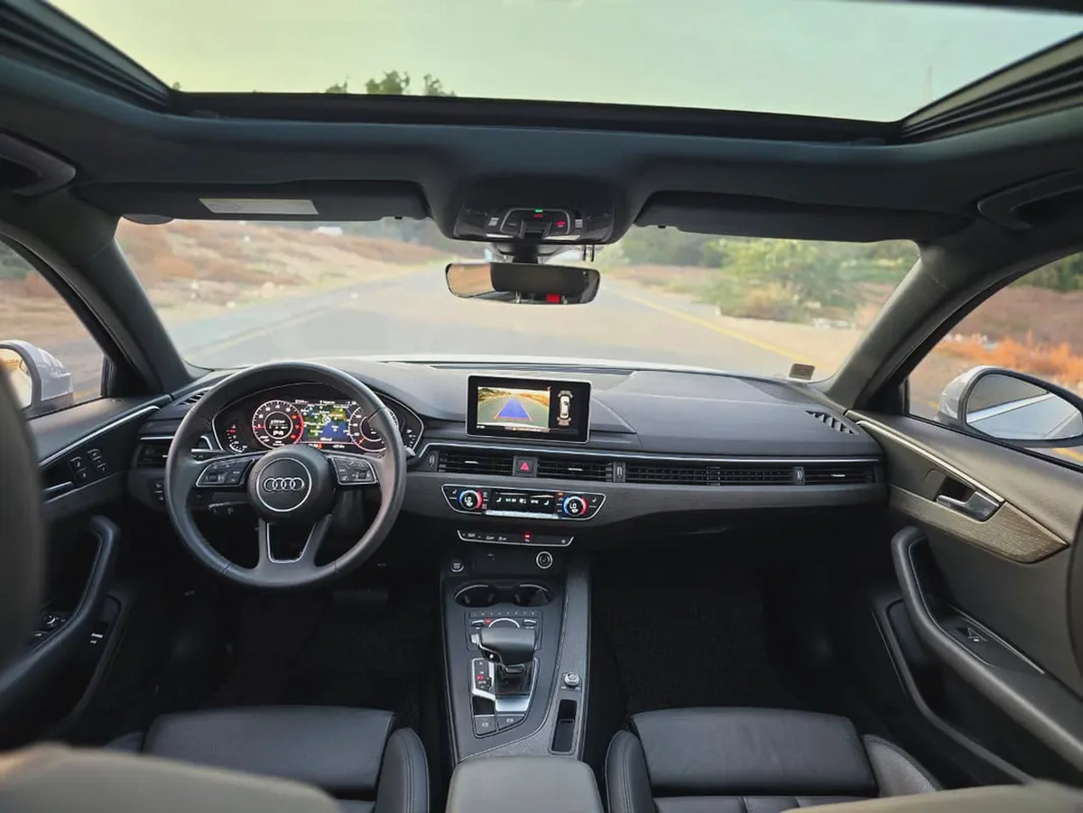 Audi A4 2019 - Korean Specs - Excellent Condition - Full opition - Low mileage