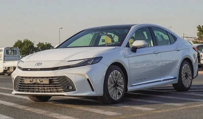 2026 - CAMRY LE 2.5L HYBRID WITH PANORAMIC ROOF - GCC-1
