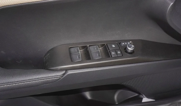 2026 - CAMRY LE 2.5L HYBRID WITH PANORAMIC ROOF - GCC