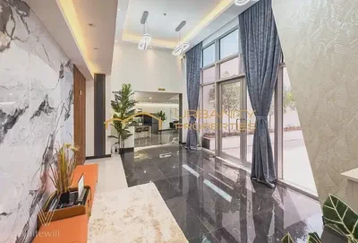 Massive Combined Retail Space in Dubai Marina | Fully Fitted | 5,156 sqft.-3