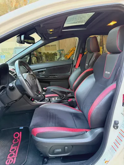 Subaru WRX STI Premium 2019 GCC Specs Low Mileage-6