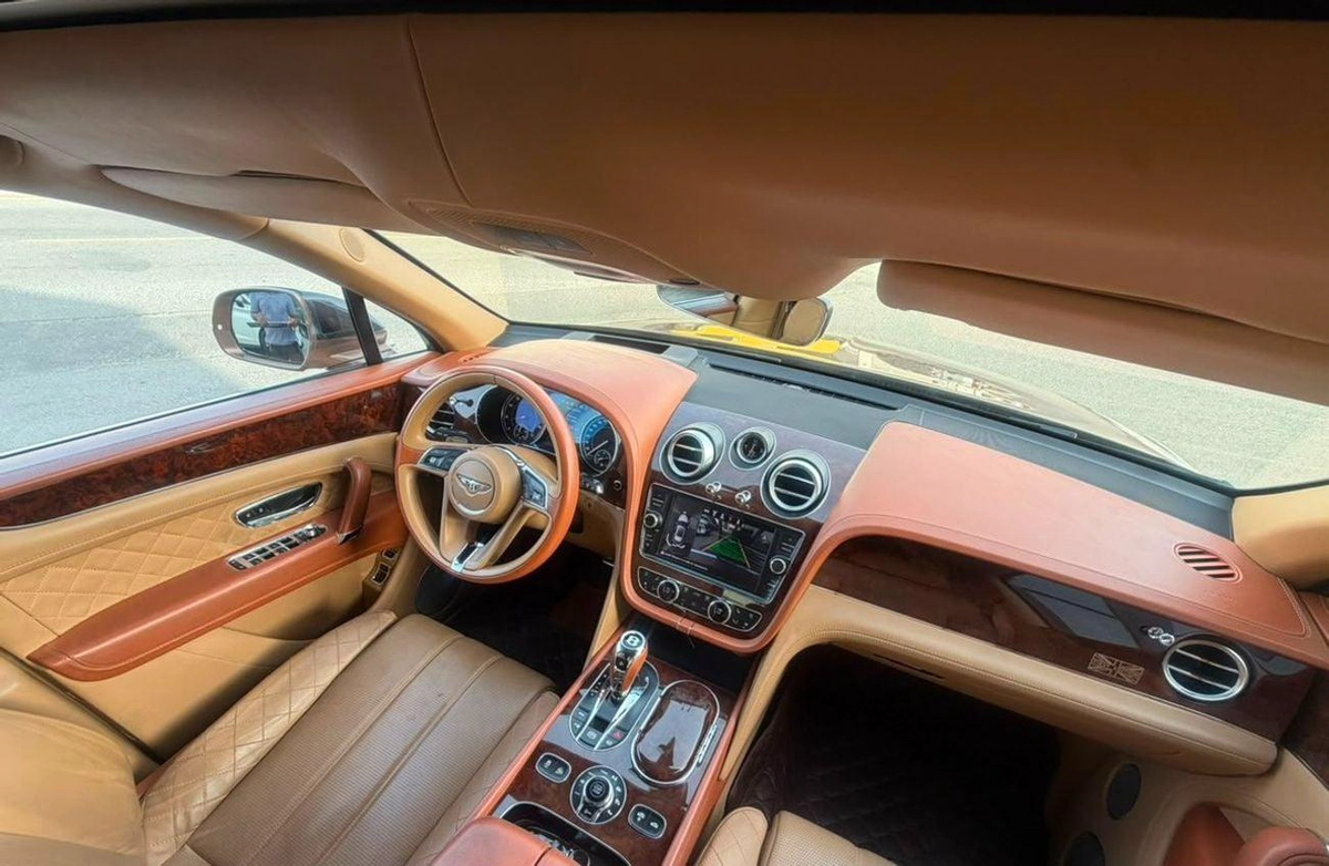 Bentley Bentayga FIRST EDITION-6-0