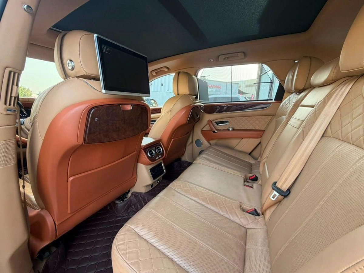 Bentley Bentayga FIRST EDITION-8-0