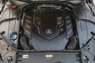 Mercedes-Benz S-Class 560 2019-5