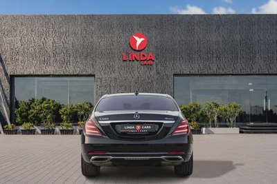 Mercedes-Benz S-Class 560 2019-8