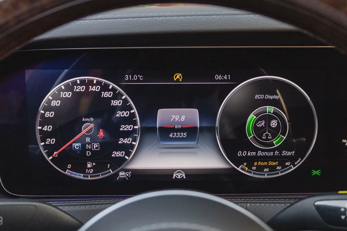 Mercedes-Benz S-Class 560 2019-1-1