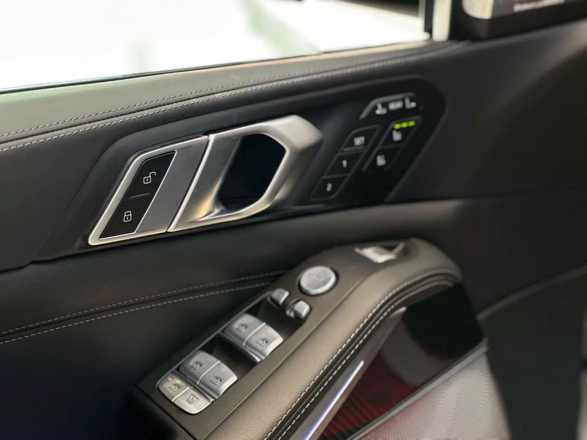 BMW X7 M60i XDRIVE M50i xDriveM60i (6 Seats)-12-0