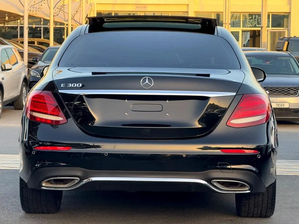 Mercedes-Benz E-Class E 300 2018 GCC Specs