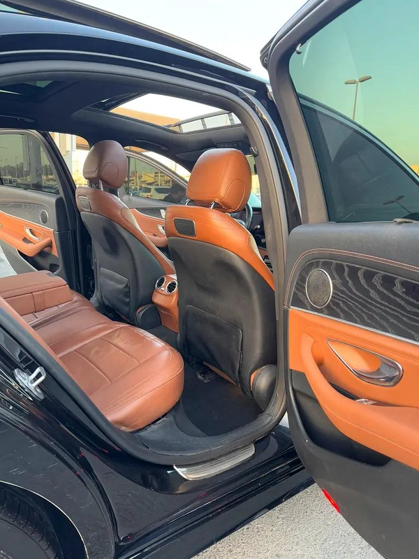 Mercedes-Benz E-Class E 300 2018 GCC Specs