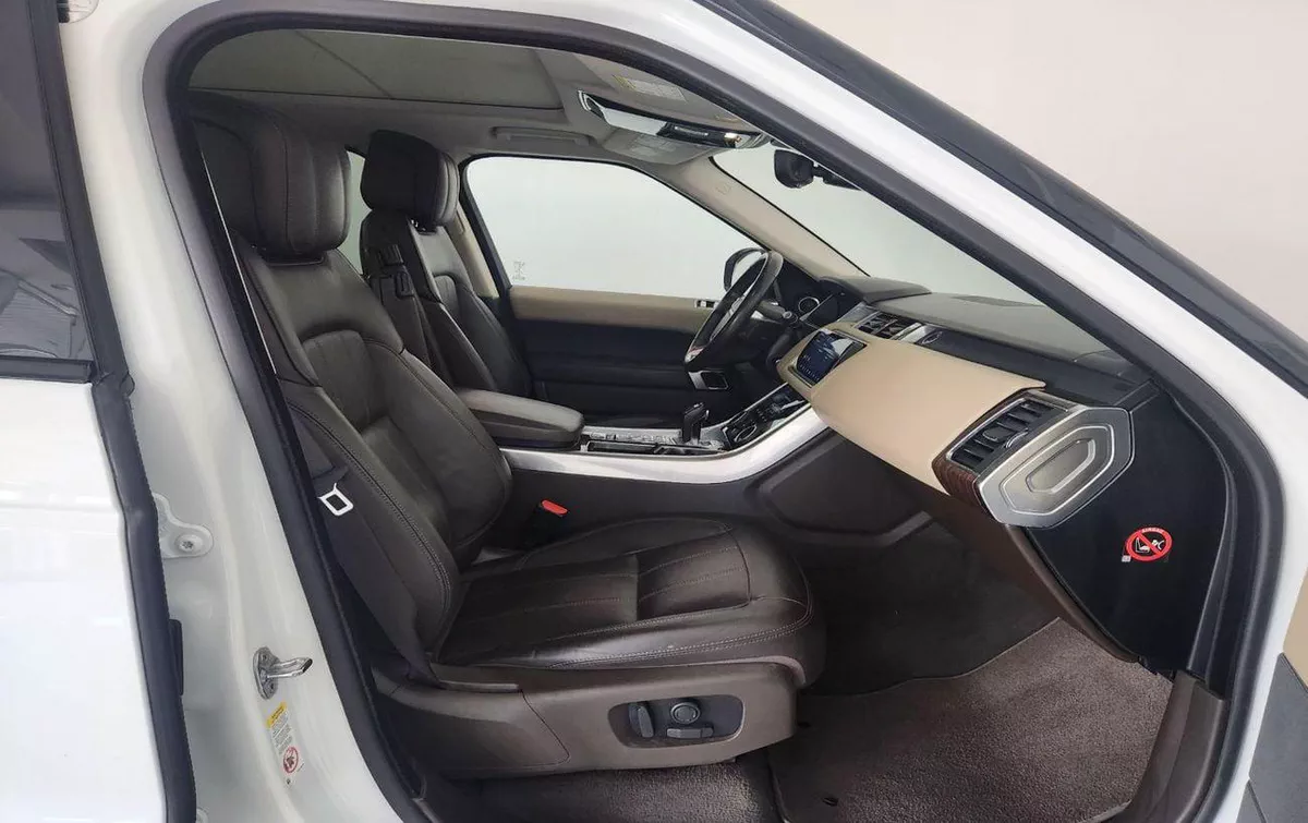 Land Rover Range Rover Sport HSE DYNAMIC 3.0L-6CYL- Excellent Condition American Specs-5-0