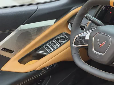 2023 Chevrolet Corvette Stingray GCC Specs - Like New!-14