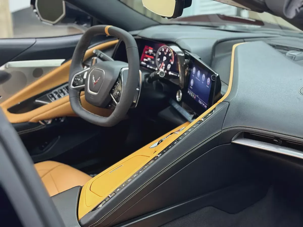 2023 Chevrolet Corvette Stingray GCC Specs - Like New!-13-13