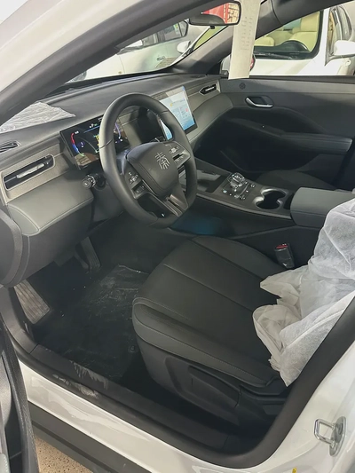 Brand New 2025 BYD Qin Plus PHEV - Chinese Specs-4