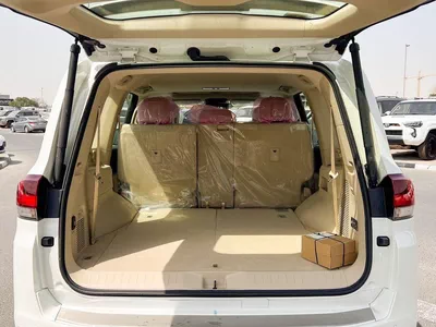 Toyota Land Cruiser GXR EXPORT ONLY - 2026 LC300 4.0L (GCC Specification)-11