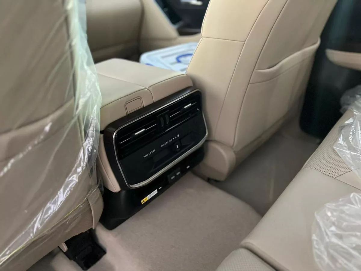 Toyota Land Cruiser GXR EXPORT ONLY - 2026 LC300 4.0L (GCC Specification)-14-0