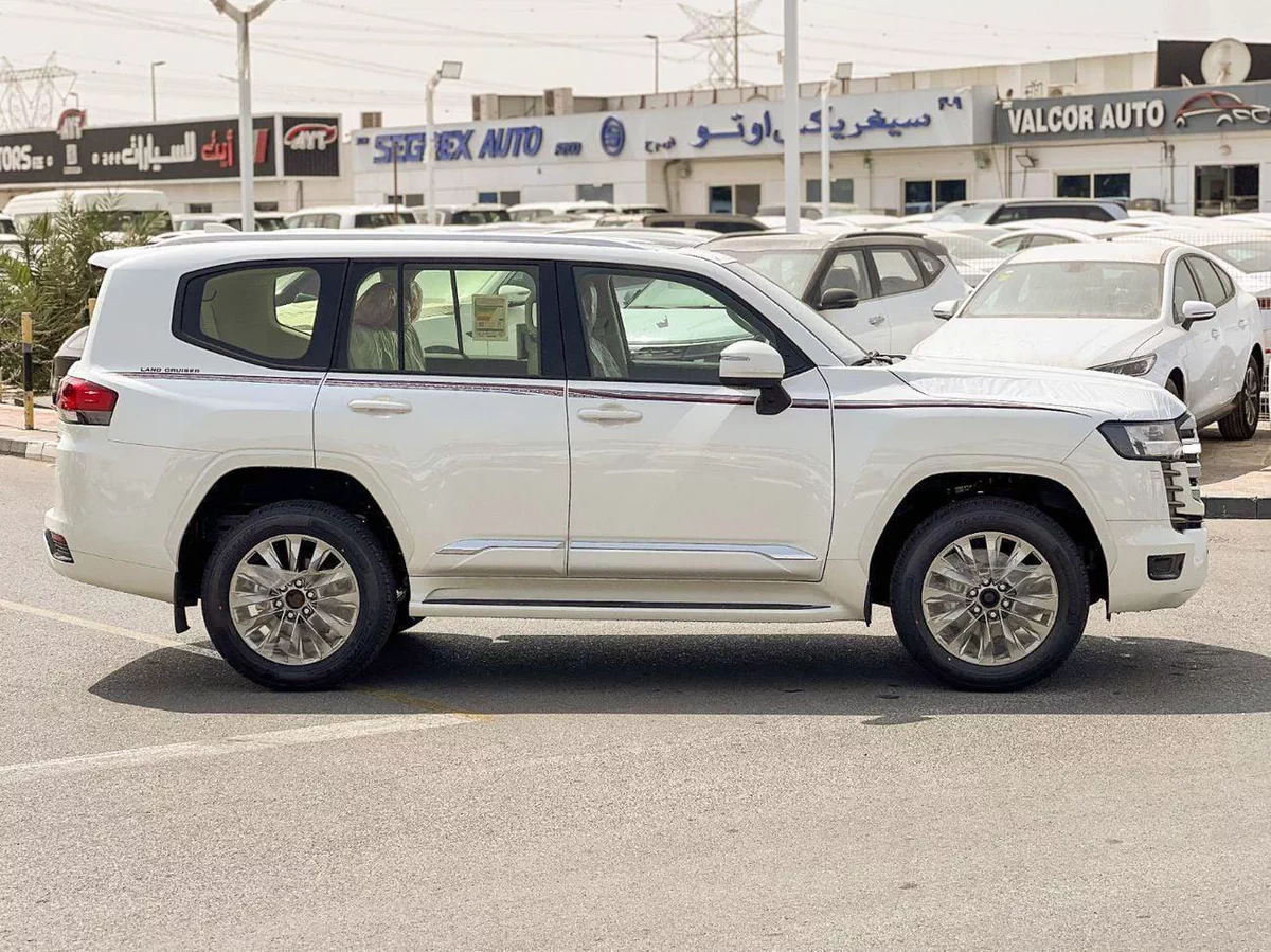 Toyota Land Cruiser GXR EXPORT ONLY - 2026 LC300 4.0L (GCC Specification)-3-0