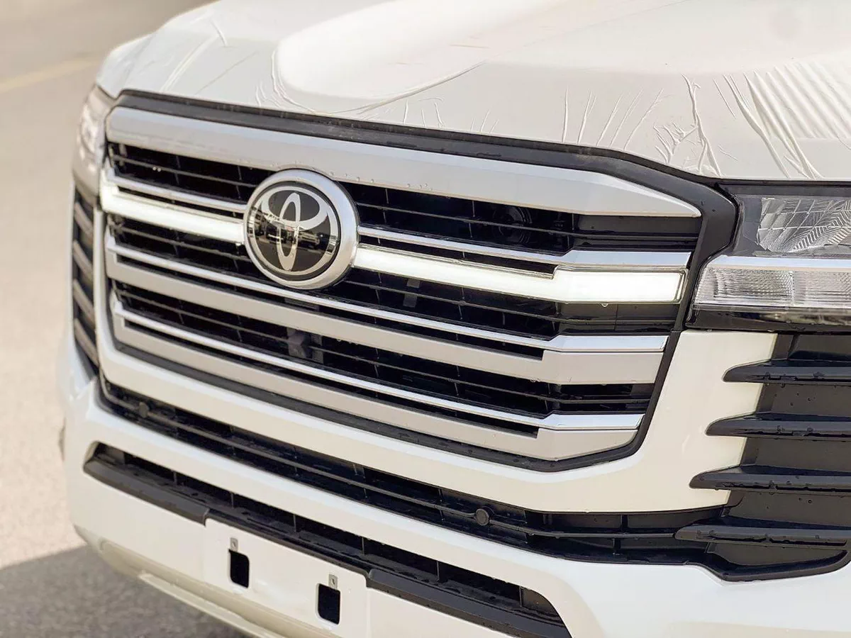 Toyota Land Cruiser GXR EXPORT ONLY - 2026 LC300 4.0L (GCC Specification)-7-0