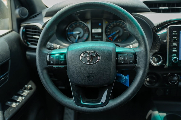 TOYOTA HILUX ADVENTURE 4.0 2025 MODEL