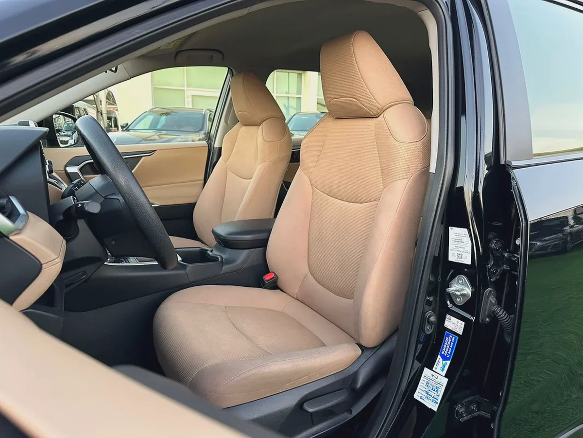 (2022) TOYOTA //RAV4// GCC FULL OPTION -EXCELLENT CONDITION--9-9