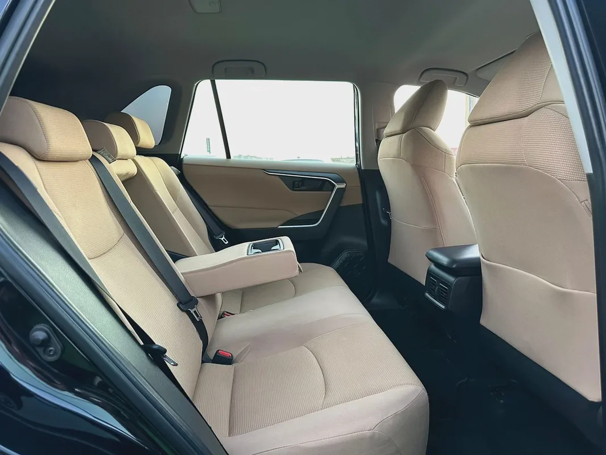 (2022) TOYOTA //RAV4// GCC FULL OPTION -EXCELLENT CONDITION--13-13